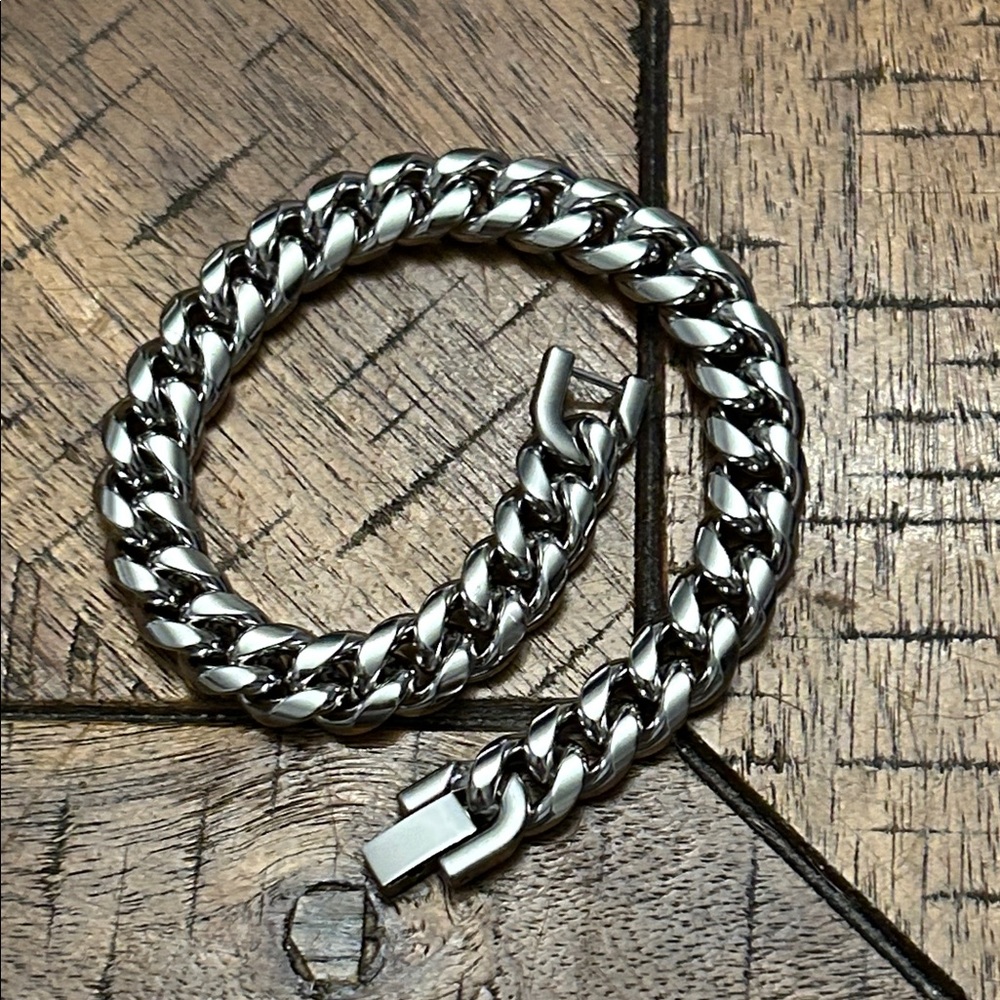 Polished Thick Cuban Link Bracelet Stainless steel